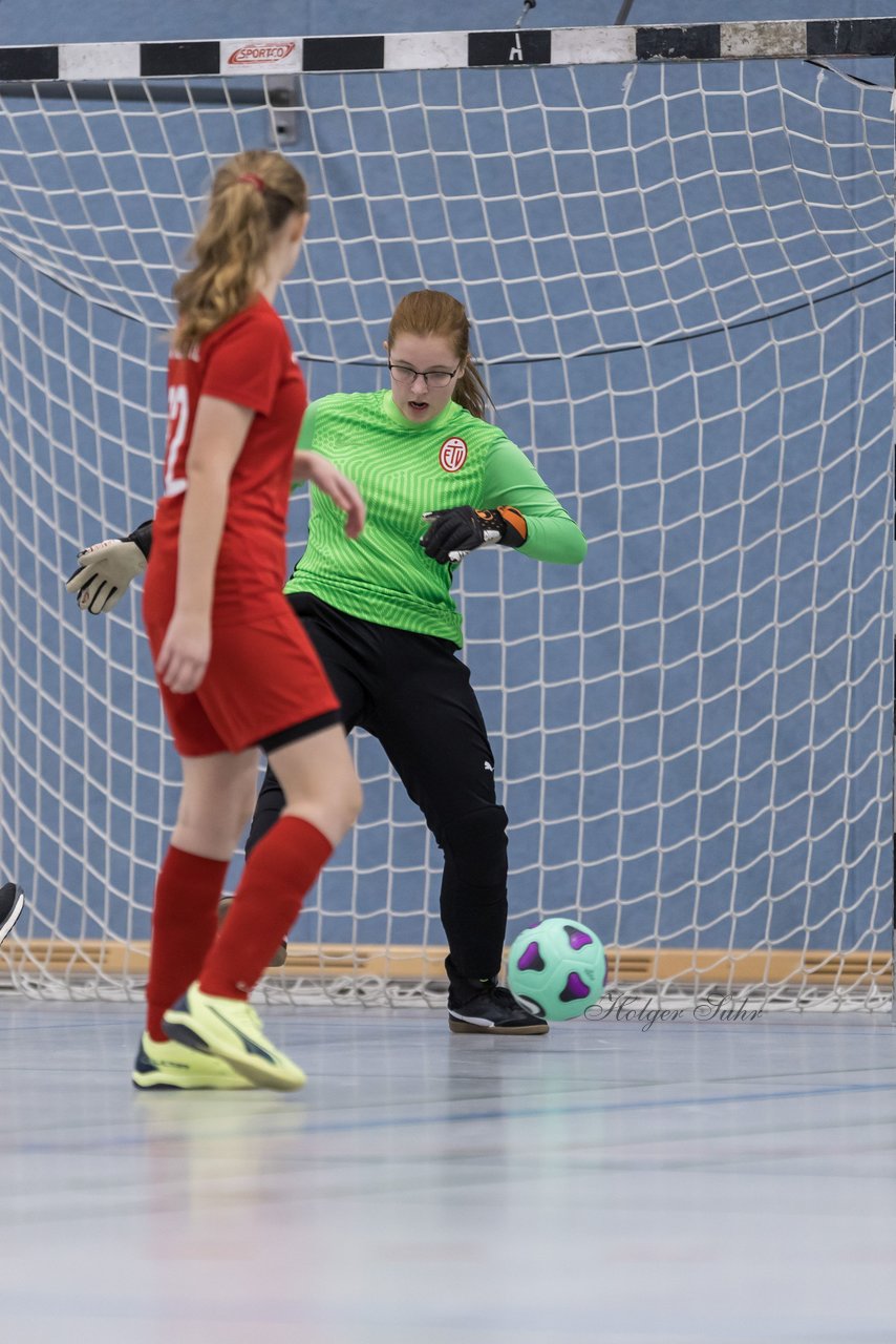 Bild 381 - C-Juniorinnen 2 Loewinnen Cup